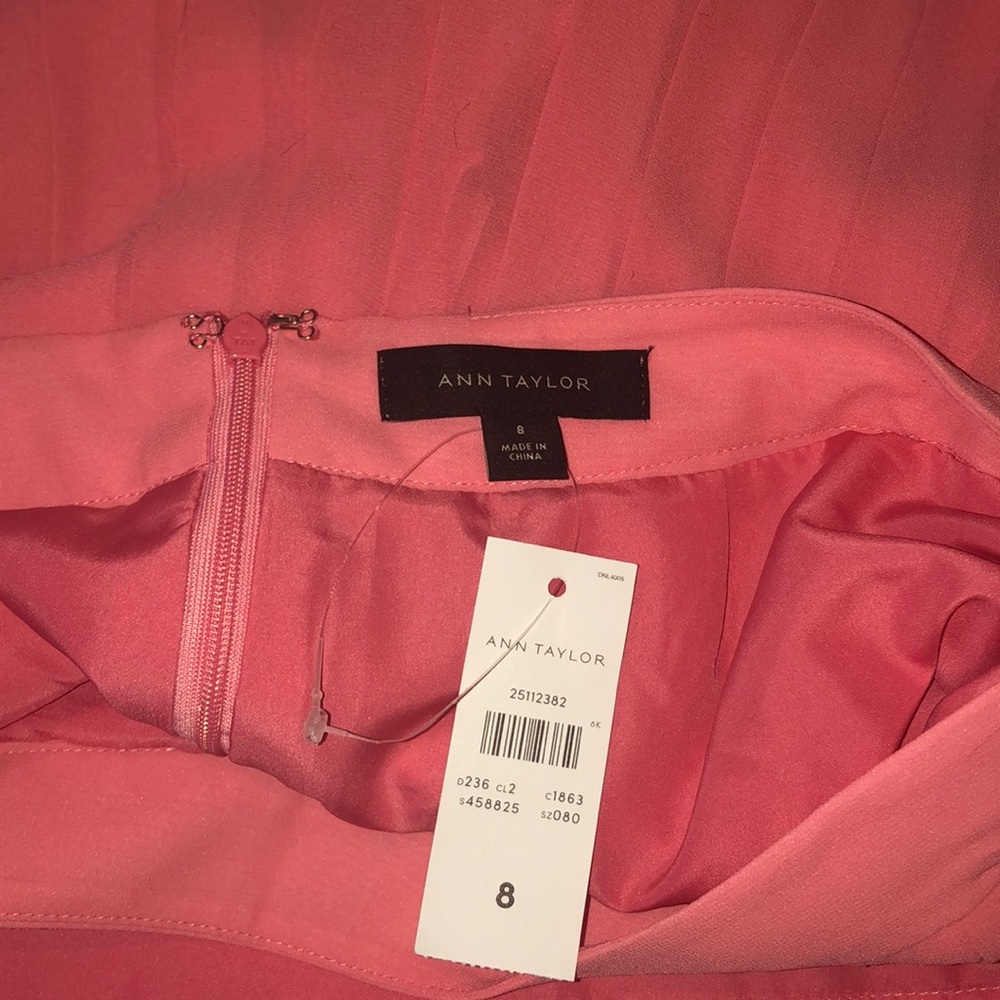 NWT Ann Taylor Salmon / coral pleated skirt size 8 - Picture 4 of 6